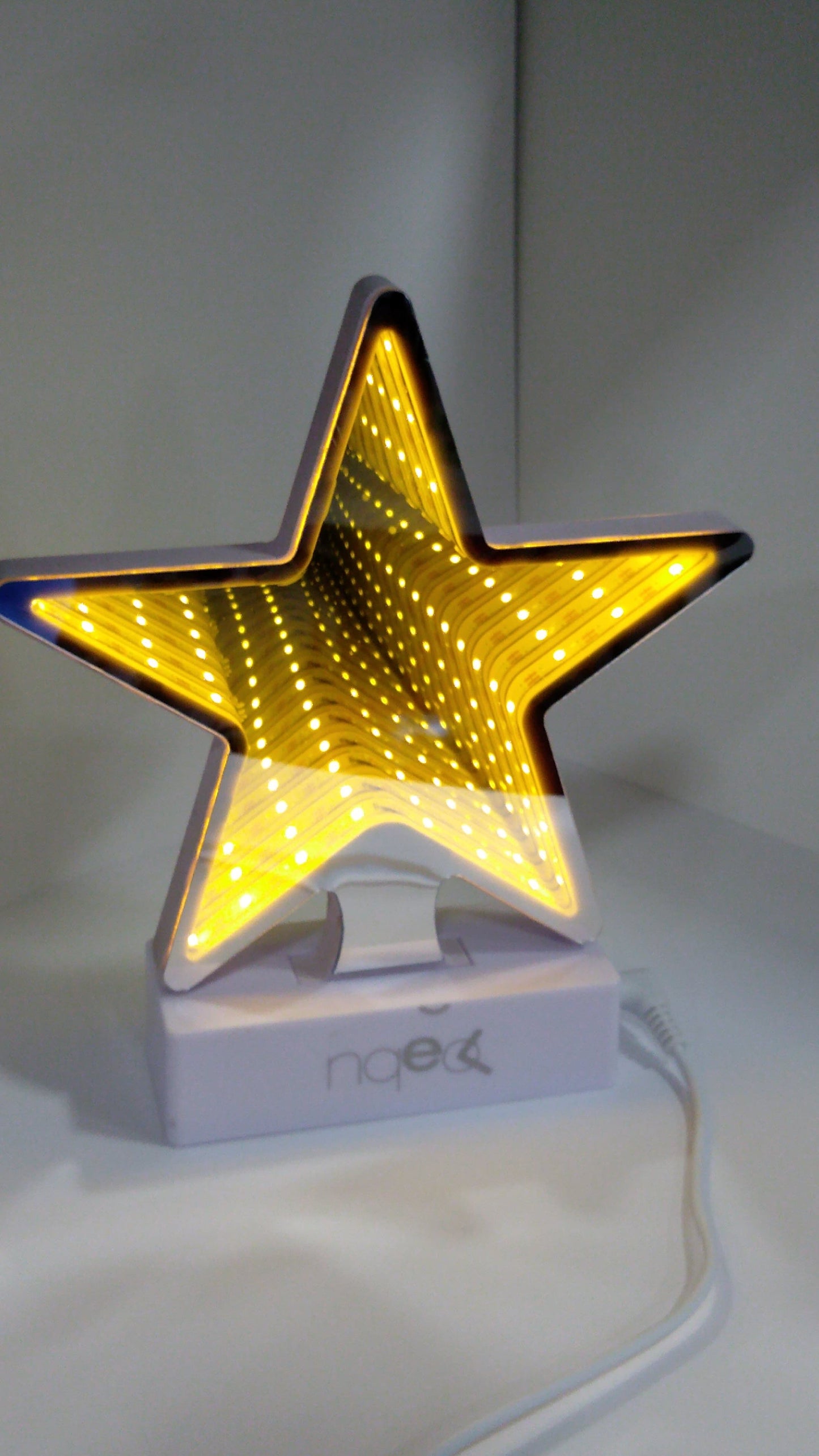 LAMPADA 3D TUNNEL FORMA STELLA (USB/BATTERIE)